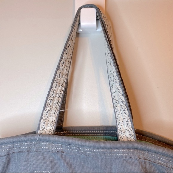 Thirty-One Gray Tote with Lace and Chevron Accents - Picture 8 of 8